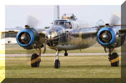 B-25-Old-Glory.jpg (155810 bytes)